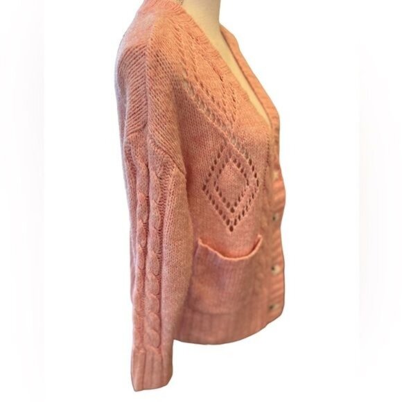 Cliche cardigan sweater size large pink with flowers embroidered over buttons - Picture 3 of 15